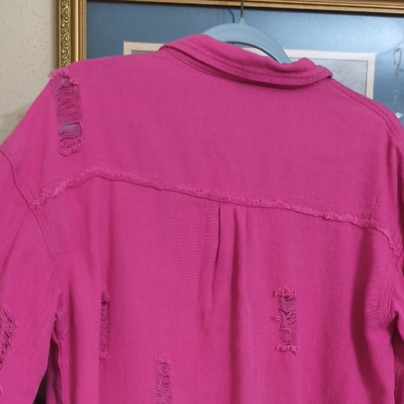 Pink Distressed Button-Up Shirt jacket Shacket Distressed Glam Pretty Y2k - Picture 9 of 10